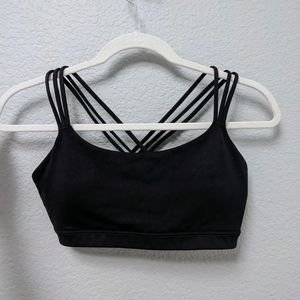 ‼️❣️BOGO FREE❣️‼️ GAP GapFit Eclipse strappy sports bra